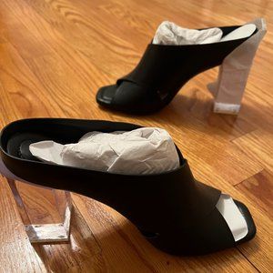 BCBG Max Azria Ilia Soft Dress Calf Womens Black Mules Heels Shoes Size 8.5M